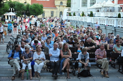 Sopot. Muszla koncertowa na Placu Kuracyjnym k. Molo....