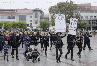 Sopot. Plac Przyjaciol Sopotu, Molo, Plac Konstytucji....