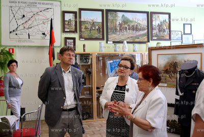 Wizyta Minister Edukacji , Anny Zalewskiej, w Zespole...