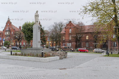 Starogard Gdański,Aleja Wojska Polskiego- Pomnik Adama...