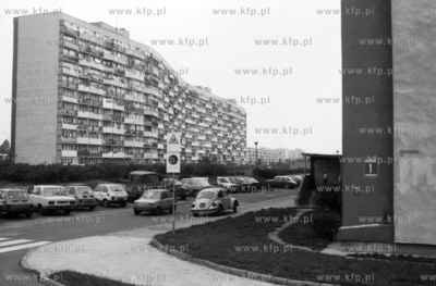 Gdansk Przymorze, po lewej rog falowca na al. Rzeczypospolitej...