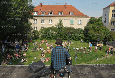 Streetwaves czyli artystyczna akcja miejska w Gdansku...