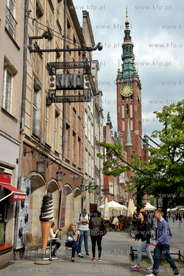 Gdansk kino Neptun, dawne Leningrad. Wejscie do kina...