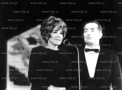 Renata Mauro i Lucjan Kydrynski podczas Festiwalu Piosenki...