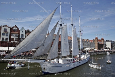 Gdansk. Baltic Sail. Parada Zaglowców na Motlawie....