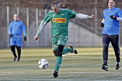 Gdansk. Boisko przy ul. Traugutta.  Sylwestrowy mecz...