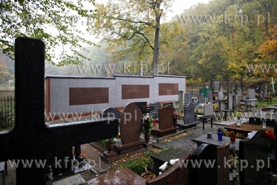 Nowe kolumbarium na cmentarzu w Gdansku Chelmie ( Salvator...