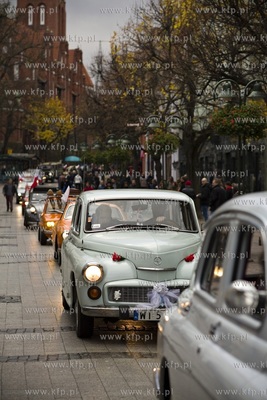 Sopot. Parada starych samochodów na Swięto Niepodleglosci.
11.11.2015
fot....