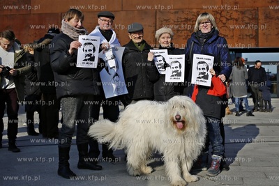 Gdańsk. Plac Solidarności. Wiec poparcia dla Lecha...