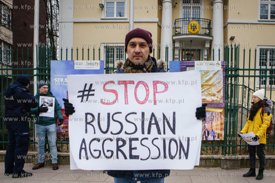 Gdańsk. Manifestacja pod Konsulatem Generalnm Republiki...