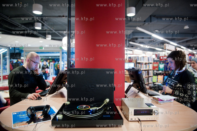 Otwarcie Biblioteki Manhattan w CH Manhattan.
10.03.2012
fot....