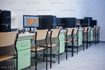 Politechnika Gdanska. Uroczyste otwarcie Centrum Nanotechnologii.
22.02.2013
fot....