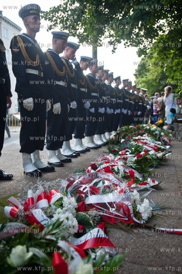 Gdansk. Targ Rakowy. Pomnik  Polskiego Panstwa Podziemnego....