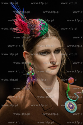 Gdańsk. Teatr Szekspirowski. Gala Bursztynu i Mody...