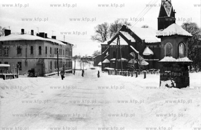 Wies Szymbark na Kaszubach.  21.12.1973
4grudzien73_z.kosycarz_p38a
Fot....