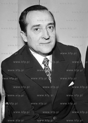 Stanislaw Goszczurny - pisarz i dziennikarz marynistyczny.
1976
0005444z_literaci
Fot....