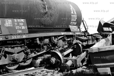 Katastrota kolejowa w Skowarczu. Na stojący pod semaforem...