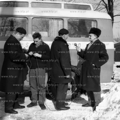 Wywiad przeprowadza dziennikarz Radia Gdańsk. (Lata60)....