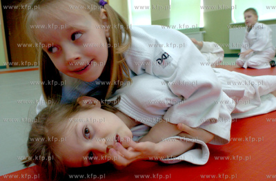 W przedszkolu w Jezierzycech k/Slupska 5 i 6 latkowie...