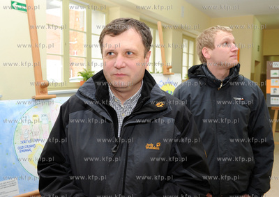 Sopot. Wybory prezydenta Sopotu II tura. Nz. Glosuje...