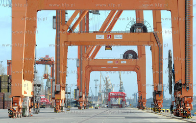 Gdynia. Baltycki Terminal Kontenerowy. 24.03.2011
fot....