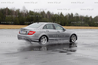 Z okazji premiery Mercedesa Nowej Klasy C . - Autoryzowany...