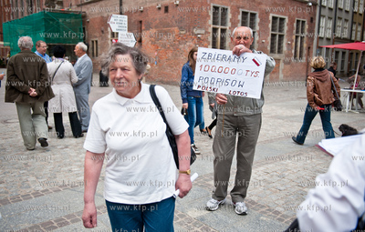 Gdansk. Dlugi Targ. Zbiorka podpisow pod Obywatelskim...