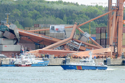 Przystan promowa Stena Line w Gdyni. Wychodzacy w podroz...