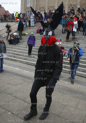 Przed Muzeum Narodowym w Szczecinie, na Wałach Chrobrego...