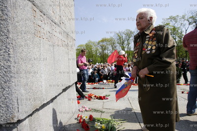 Rosja, Kaliningrad. Parada z okazji 68 rocznicy zwyciestwa...