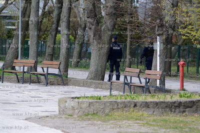 Gdynia w czasie epidemii koronawirusa COVID-19. Zamkniete...