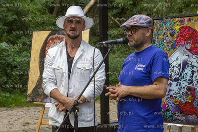 Amfiteatr w parku w Wojanowie. Otwarcie wystawy pochodzącego...