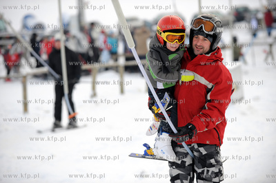 Stok narciarski z wyciagiem w Trzepowie na Kaszubach.
3.01.2010
fot....