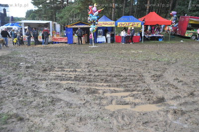 Kaszubskie dozynki powiatu kartuskiego w Zukowie. Do...