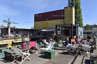 Teren byłej Stoczni Gdańskiej. 100cznia to kulturalno-gastronomiczne...