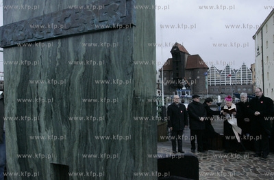 Gdans. Odsloniecie pomnika przy Centralnym Muzeum Morskim...