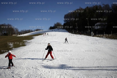 Wieżyca koło Szymbarka. Stok narciarski. 04.03.2012...