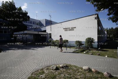 Kampus Uniwersytetu Gdanskiego w Oliwie. Nz budynek...