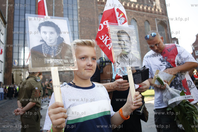Gdańsk. Uroczystości pogrzebowe Danuty Siedzikówny...