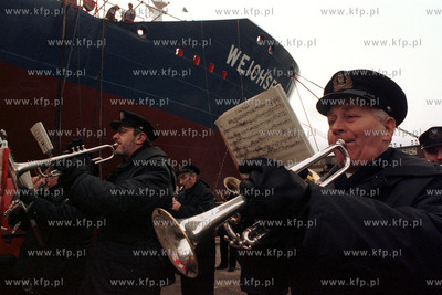 Stocznia Gdynia Crzest statku WEICHSELSTERN budowanego...