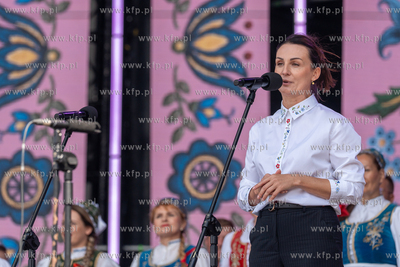 27. Światowy Zjazd Kaszubów w Gdyni. Nz. Beata Rutkiewicz,...