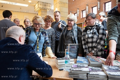 Filharmonia Bałtycka. Gdańskie Targi Książki. ...