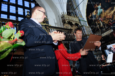 Gdansk. Dwor Artusa. Festiwal Solidarity of Art. Uroczyste...