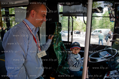 Gdansk. Petla tramwajowa w Jelitkowie. Majowka z tramwajem....