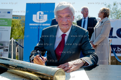 Gdansk. Batycki Kampusu Uniwersytetu Gdanskiego. Uroczystosc...
