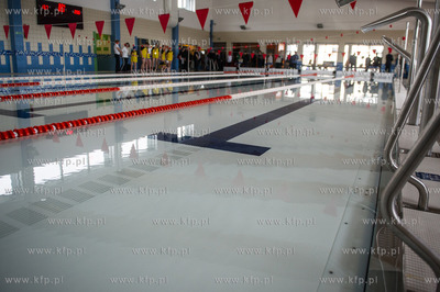 Pruszcz Gdanski. Uroczyste otwarcie krytej
plywalni...