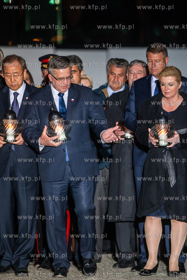 Gdansk. Plac Solidarnosci. Obchody 70. rocznicy zakonczenia...