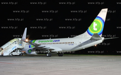 Gdansk,Rebiechowo. Nz. Boeing 737-7K2 linii Transavia

REG.PH-XRE

16.10.2006



fot....