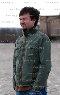 Marcin Firlej z zona Anna na spacerze w Rewie.
03.02.2008
fot....