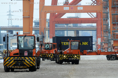 Zima w gdynskim porcie. Nz Baltycki Terminal Kontenerowy
15.02.2010
Fot....